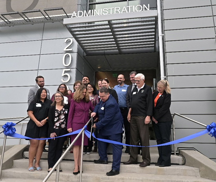 Administration Building Ribbon Cutting
